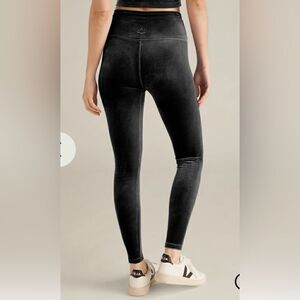 Beyond Yoga Velvet Motion High Waisted Midi Legging